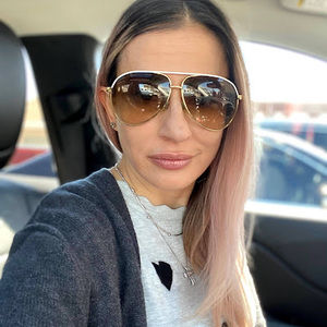 Meet your Posher, Vicki